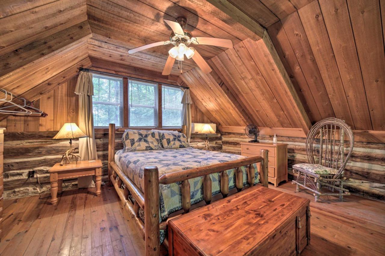 Historic Cabin Grill And Hiking Trail Access! 布赖森城 外观 照片